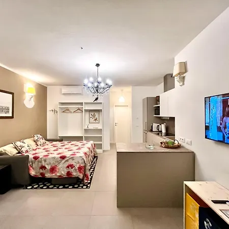 Panoramic Apartman *